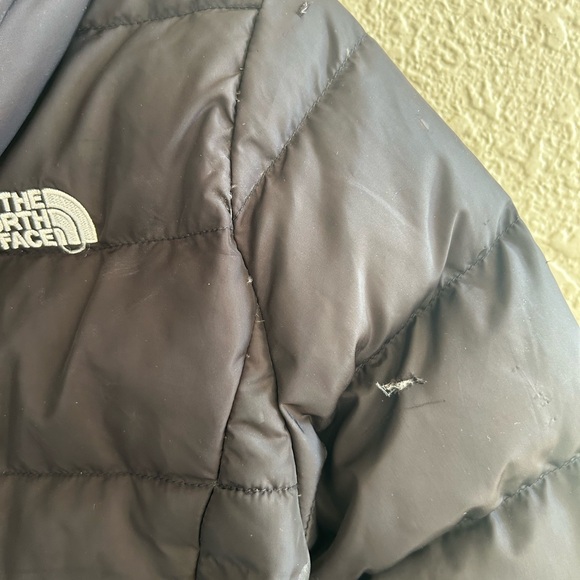 The North Face Black Quilted Jacket - Picture 5 of 9